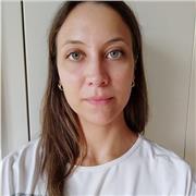 Laureata in Chimica e Tecnologie Chimiche impartisce lezioni private presenziali di chimica, fisica, matematica e scienze