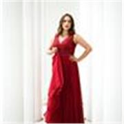 Chanteuse lyrique professionnelle donne cours de chant classique, de niveau débutant à confirmé. Pas besoin de savoir déchiffrer!