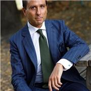 Consulente con esperienza pluridecennale e abilitato all'esercizio della professione di avvocato.