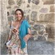 A la hora de impartir clases particulares se debe tomar como un apoyo y como una forma de aprender cada día más y poder superar los cursos y las asignaturas a las que los alumnos se enfrentan, y como antigua alumna de primaria y ESO, me encantaría poder o