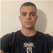 Estudiante de Educación Primaria con amplia experiencia busca dar clases particulares. También entreno a un equipo de fútbol escolar en mi tiempo libre