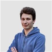 Insegnante con background in informatica e ingegneria offre lezioni personalizzate per studenti online!