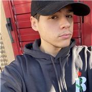 Buongiorno, mi chiamo Carmine, ho 20 anni e sono diplomato. Impartisco ripetizioni di inglese, per ragazzi di scuola elementare e media. Sono un ragazzo serio, e parlo l’inglese in modo fluente. Potete contattarmi a questo numero Sono di Somma Vesuviana