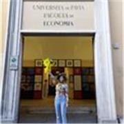 Laureata in economia e legislazione d’impresa, con alle spalle esperienza di tutoraggio presso l’università di Pavia. Propongo ripetizioni e aiuto per materie economiche