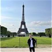Salut! I'm a final year student at Swansea University, with French degree. Hoping to help. Merci et à bientot
