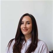 Aiuto compiti paziente, affidabile e motivante per bambini