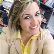 Profesora de idiomas imparte clases a niños, adolescentes y adultos desde el nivel básico hasta el más avanzado
