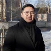 Professeur en espagnol avec une solide expérience en éducation