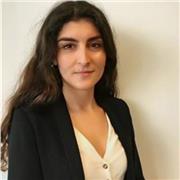 Insegnante di inglese e francese, laureata LM-38, offre lezioni personalizzate online e in presenza