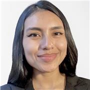 Professeure d’anglais et d’espagnol avec un master et 8 ans d’expérience internationale