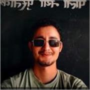 IT engineer willing to teach computer, math, guitar
