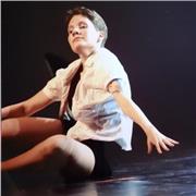 Professeur de danse avec une expérience de plus de 10 ans, offre des cours de danses pour tout âges et tout niveaux à Toulouse