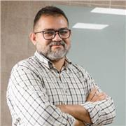 Professor de Física com 20 anos de experiência