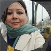Profesora de Derecho para impartir clases para todas las edades