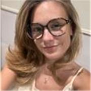 Chica de 21 años con experiencia cuidando niños. Ofrezco clases de niños de primaria