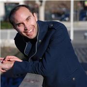 Docente di Storia dell'arte impartisce lezioni di arte. storia e filosofia per liceo e secondarie di I grado