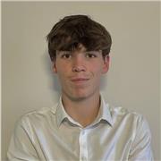 Prof particulier pour l’histoire principalement ! Niveau collège et lycée. Je suis quelqu’un de jeune et passionné !