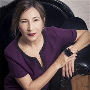 A business professional to help you do business in English