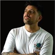 Electronic music producer with international releases, teaching music production to beginners and intermediate students worldwide.