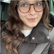 Studentessa universitaria di Interpretariato e Comunicazione. Studio lingue presso l’Università IULM di Milano