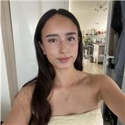 Abiturientin 2026 mit Englisch und Chemie Leistungskurs