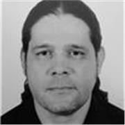 Profesor nativo de español con más de 10 años de experiencia en docencia universitaria.