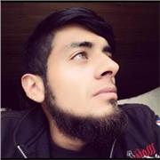 Profesor de lengua Castellana y Literatura, se ha desempeñado como docente en literatura trabajando para el Ministerio de Cultura