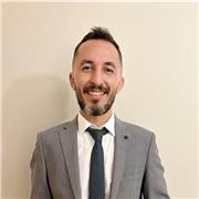 English tutor teaches students from all ages