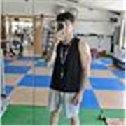 Profesor fitness para todas las necesidades y edades.