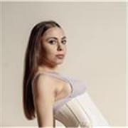 Vous chercher un professeur de danse Jazz diplômée d’état? C’est par ici!