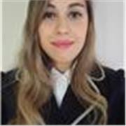 Profesora de Lengua y Literatura imparte clases a niños y adolescentes de todas las edades