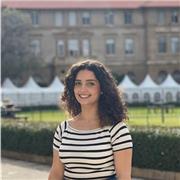 I give private lessons tailored to your level of learning.