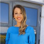 Psicologa. Insegnante di filosofia e scienze umane. Insegnante di sostegno