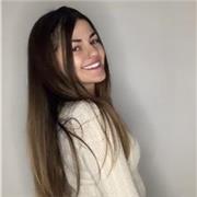 Profesora de español que imparte clases de español para todas las edades