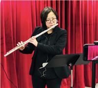 Flute and Saxophone Tutor teaches students on all ages