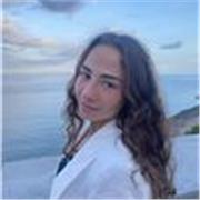 Englisch- und Spanisch-Tutorin für alle Altersgruppen und jedes Niveau.