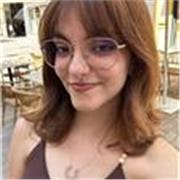 Soy integradora social y actualmente estudio psicología, tengo pasión por la enseñanza con quienes presentan dificultades
