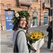 Offro ripetizioni di inglese/materie scientifiche e aiuto compiti, cercando il metodo più adatto per ciascun ragazzo/a!