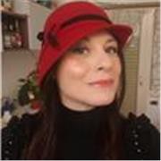 Laureata in Archeologia, dottore di ricerca in Storia Antica impartisce ripetizioni di Storia dell'Arte per tutte le fasce di età e tutti i livelli