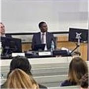 Maths lessons in London for middle and high school students of any level of ability. 