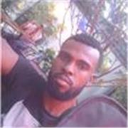 Toma tus clases particulares de canto y guitarra funcional para que te acompañes con este instrumento armónico