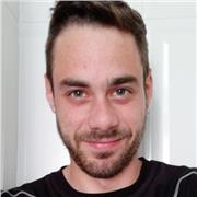 Persona alegre, empática, paciente, metódica y siempre con una sonrisa.