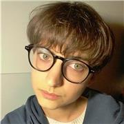 Diplomata con 100 al liceo scientifico, offro ripetizioni di matematica per studenti del liceo (in particolare per il triennio)