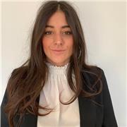 Laureata in psicologia, offre aiuto compiti scuole elementari e medie, materie umanistiche anche per superiori e università.