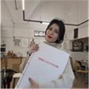 Offro lezioni private ad adulti, adolescenti e bambini.