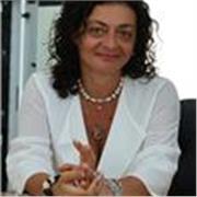 Laureata in farmacia con grande passione per la matematica, entusiasta di far conoscere la matematica a bambini piccoli geni