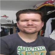 Spielerisch Englisch, Deutsch und Spanisch für Erwachsene lernen.