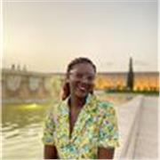 Erfahrene Englischlehrerin für verschiedene Niveaustufen