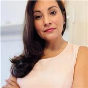 Profesional con habilidades de apoyo a la educación de los niños en areas generales y especializadas si es necesario