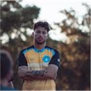 Jugador de Futbol semi-profesional en USA y en España en categorías muy altas.